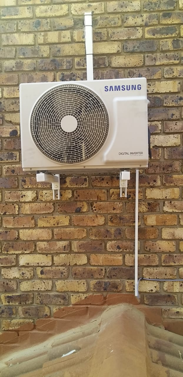 Chiller sky shot installation for medical facility climate control