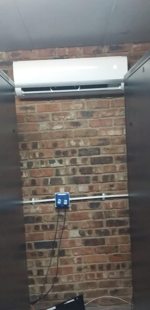 Ducted extraction fans installation in healthcare center