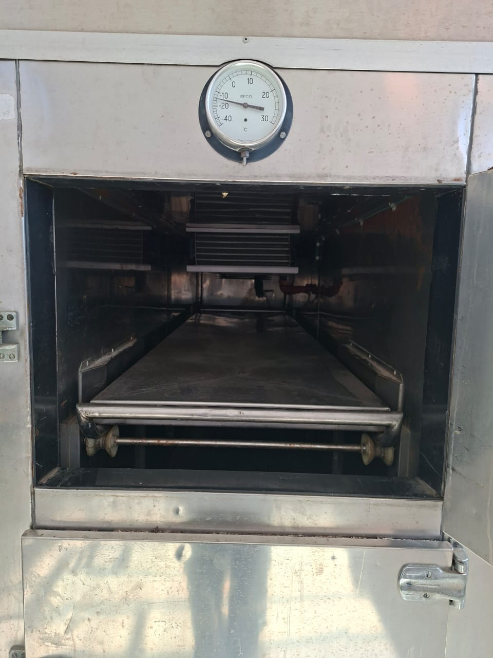 Fan coil units installation in corporate office tower